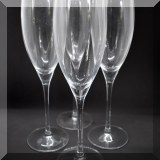 K42. Set of 4 champagne flutes. - $16 